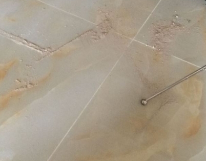 石柱瓷砖空鼓维修公司分享粘合剂选择不当在瓷砖铺贴过程中可能导致以下问题
